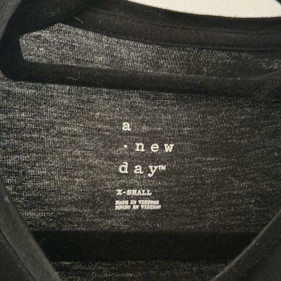 Target Top - Picture 3 of 3